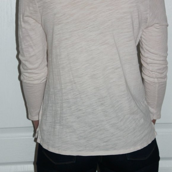 GAP Cream Long Sleeve Tee - Picture 2 of 2